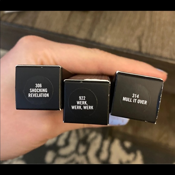 MAC Lipstick Trio Kit (3)-UNUSED - Picture 3 of 7